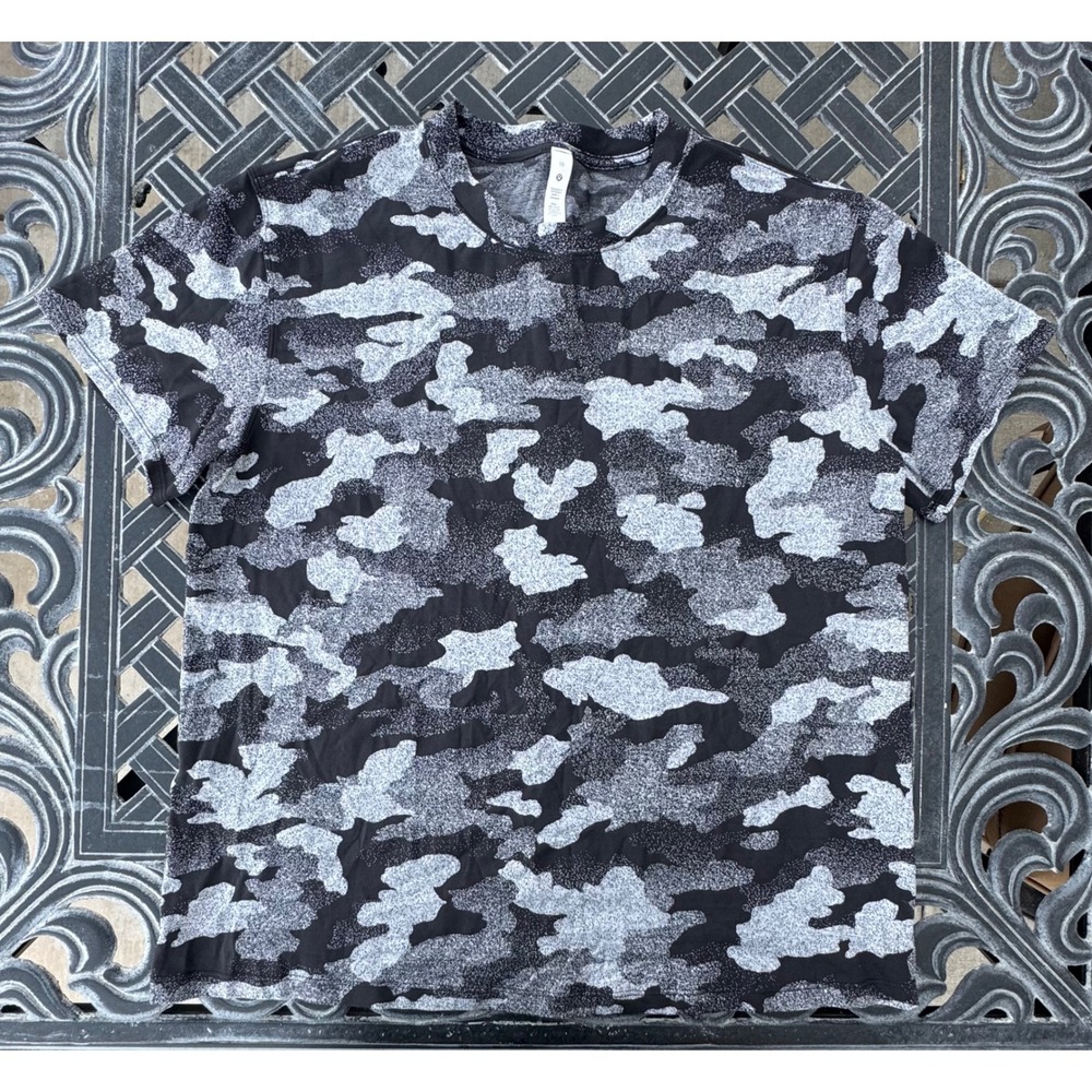 Lululemon Swiftly Tech Short Sleeve Crew Camo Black Grey Size 10
